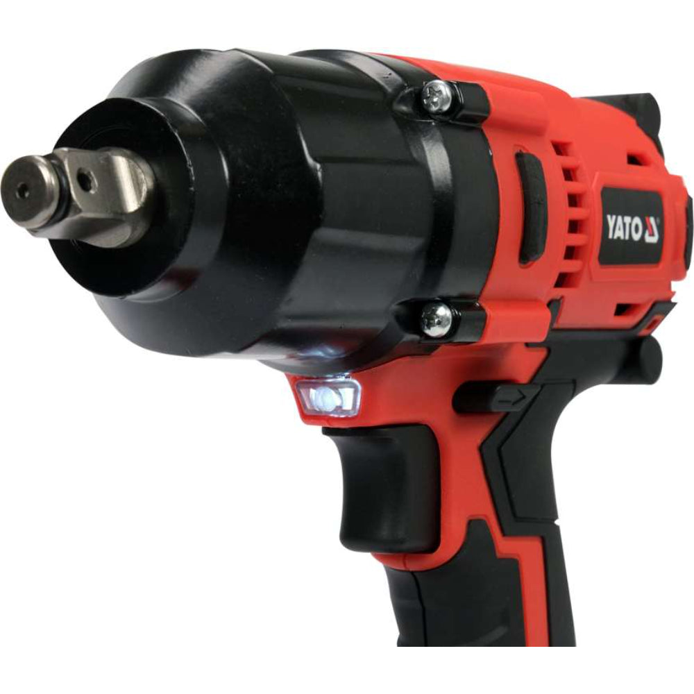 Акумулаторен безчетков ударен гайковерт с вложки, YATO, 1/2", 18 V, 700 Nm, 2 x 3 Ah