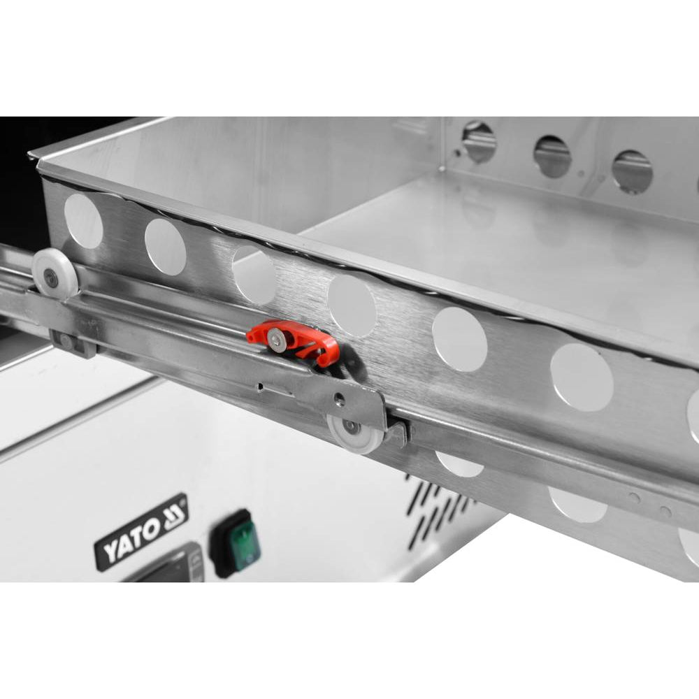 Хладилна маса YATO, 6 чекмеджета, 240 W, 368 L, -2 до +8 °C