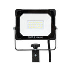 LED прожектор със статив YATO, 20 W, 1900 lm