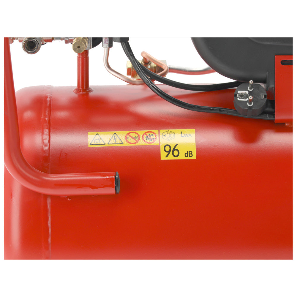 Бутален компресор YATO, 50 L, 1500 W