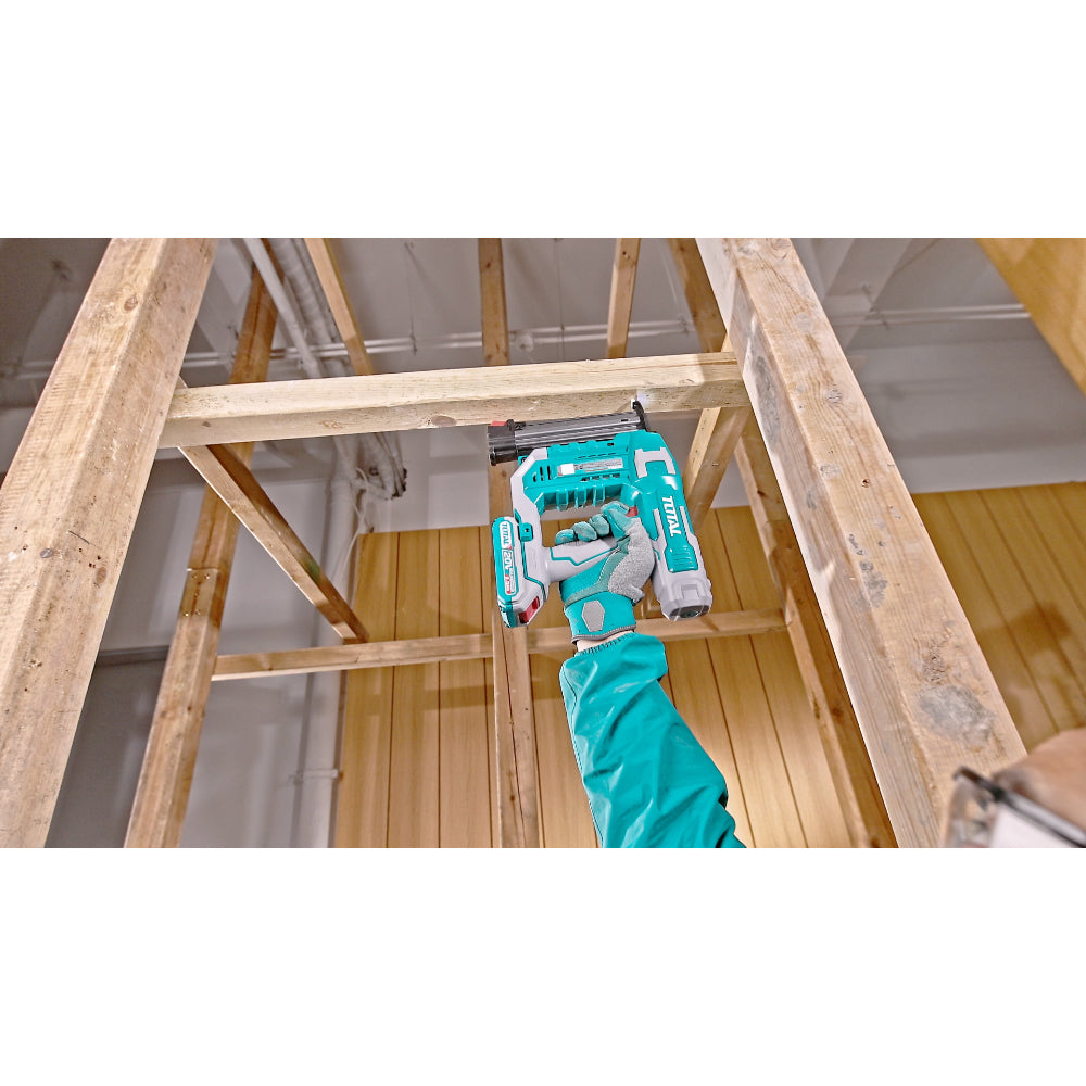 Акумулаторен такер за пирони TOTAL Industrial, 20 V, 1 x 2.0 Ah, GA18, 15 - 35 мм