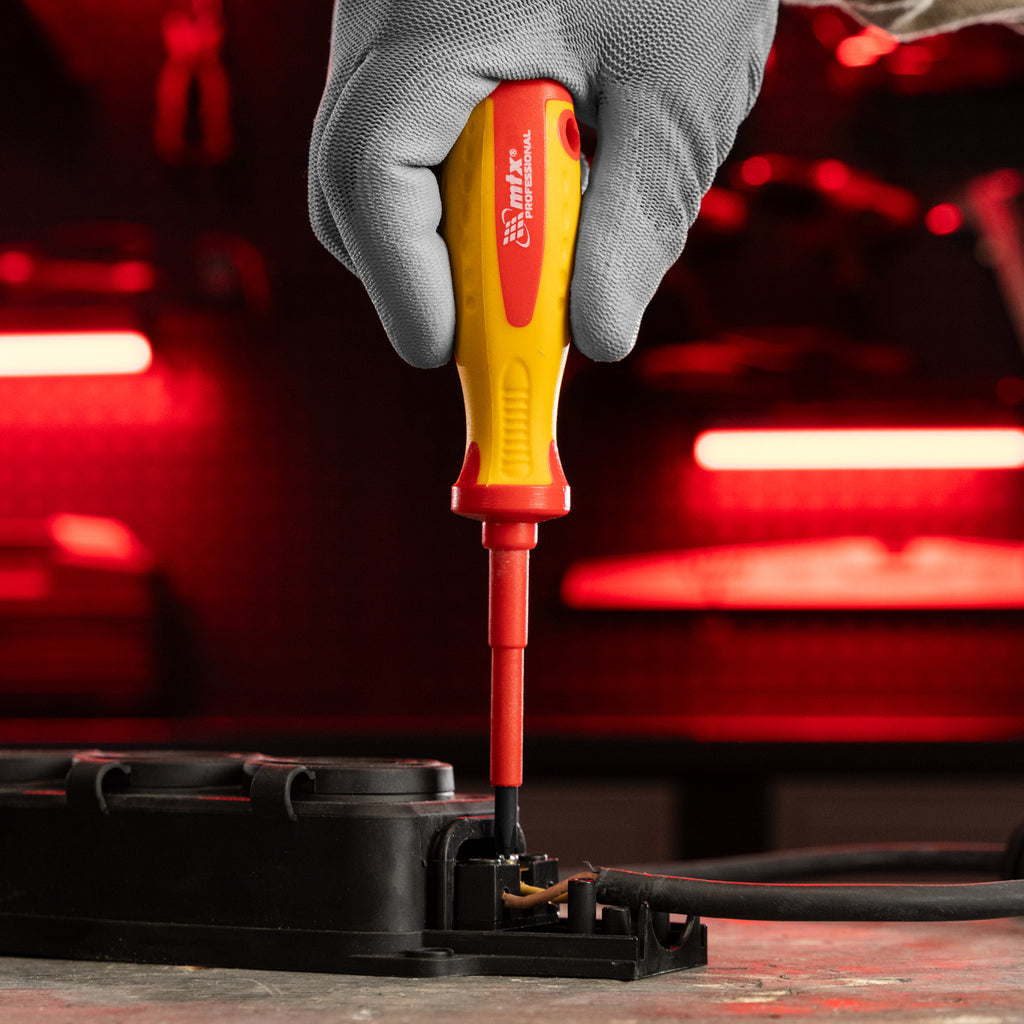 Отвертка Insulated, PH1 х 75 мм, CrMo, до 1000 V, двукомпонентна дръжка MTX