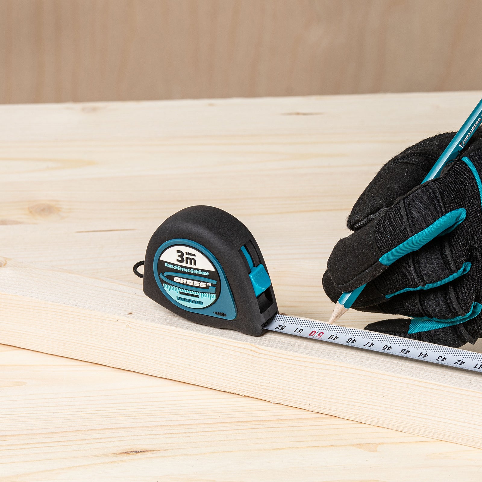 Ролетка Ergonomisch,  3 м х 16 мм, магнитен гумиран накрайник GROSS